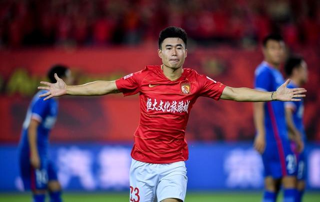 aoa体育体育app-恒大连续取胜，豪取宝贵积分(恒大出线分析三队同积6分引乱战)