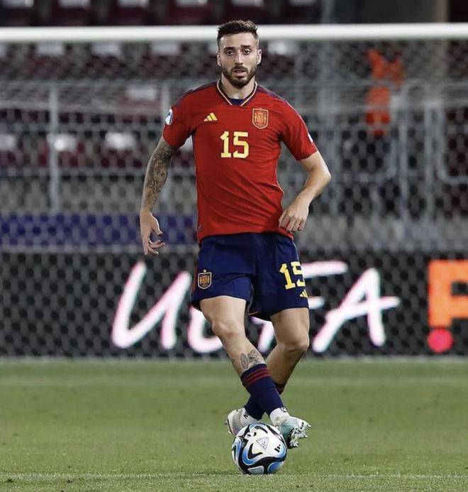 aoa体育体育在线-意甲球员的出色表现备受瞩目