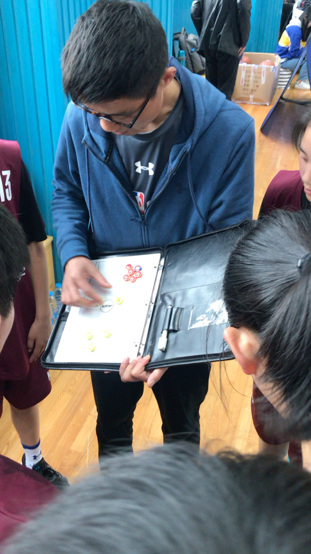 教练在战术布置上有所创新，效果尚待验证的简单介绍