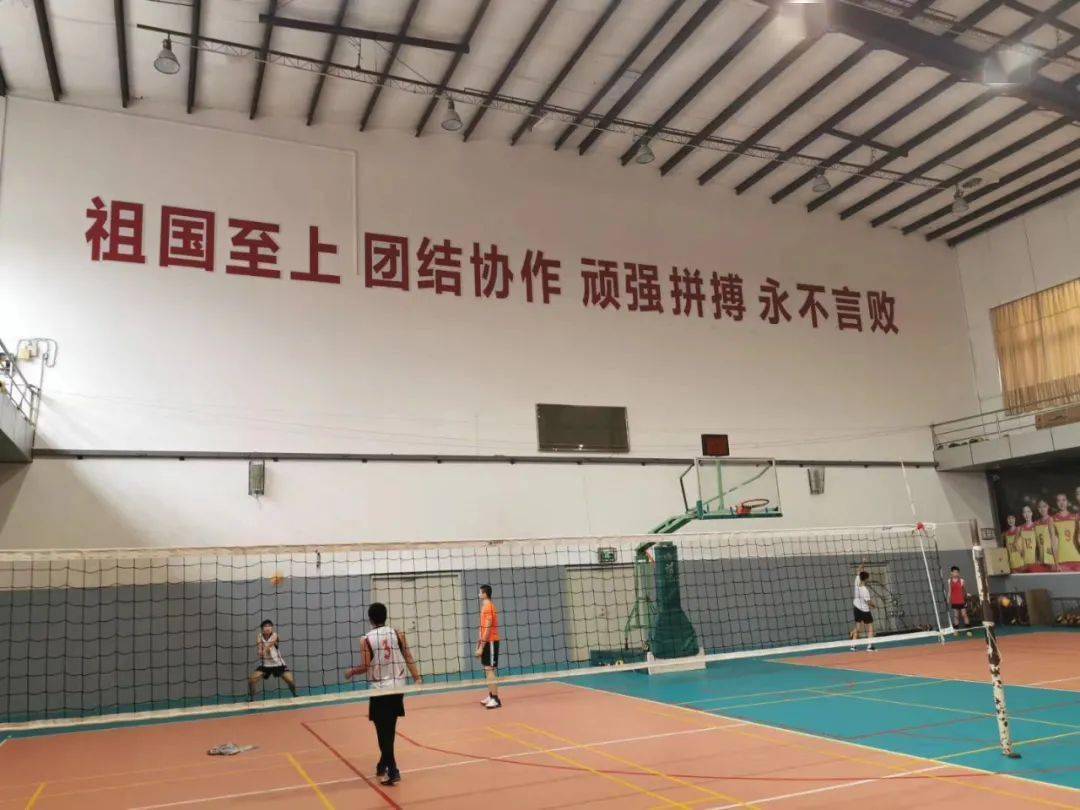 波兰国家队备战备尝苦辣,永不言败 波兰国家队备战备尝苦辣,永不言败