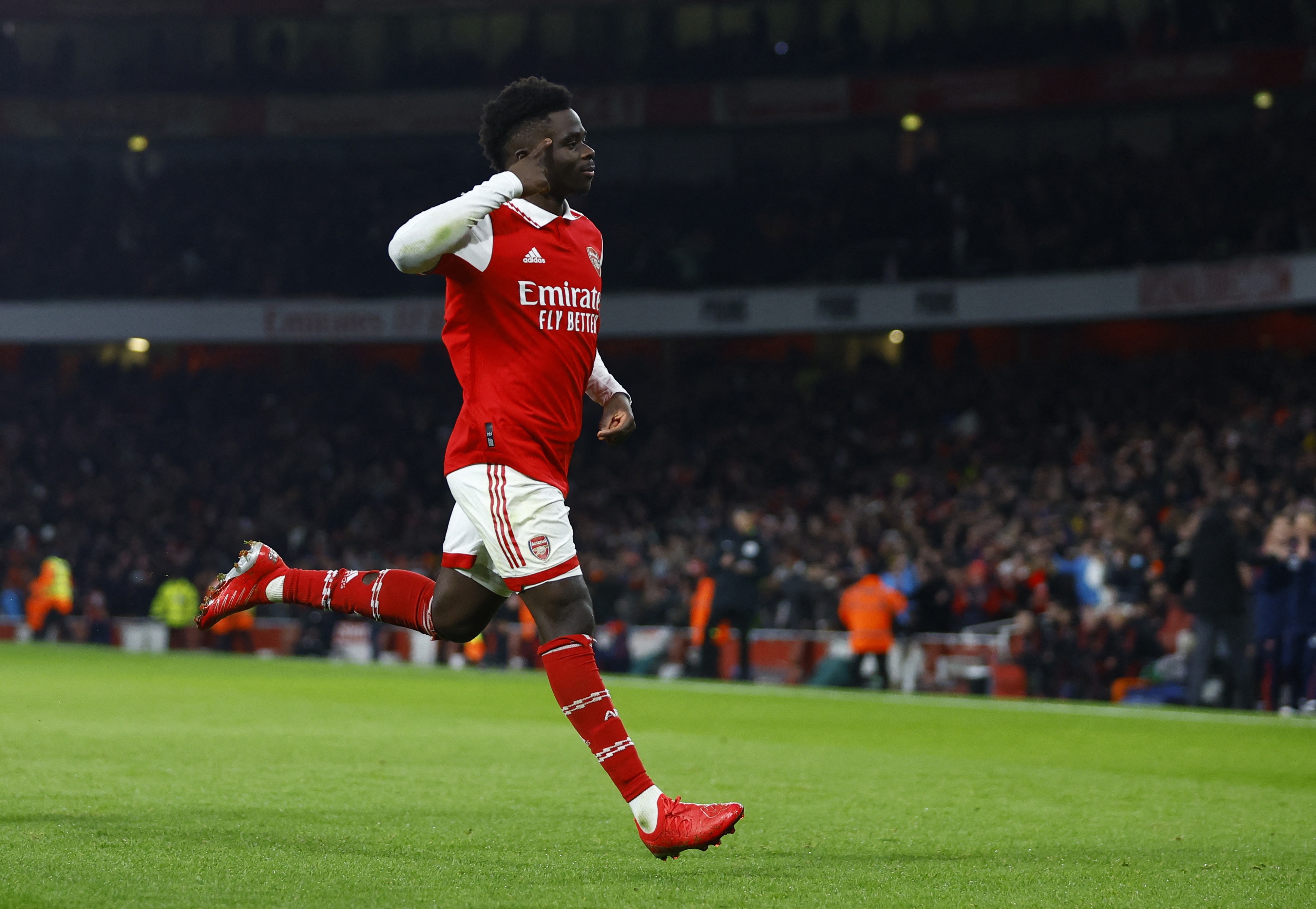 阿森纳主场击败狼队,排名继续上升的简单介绍 阿森纳主场击败狼队,排名继续上升的简单介绍