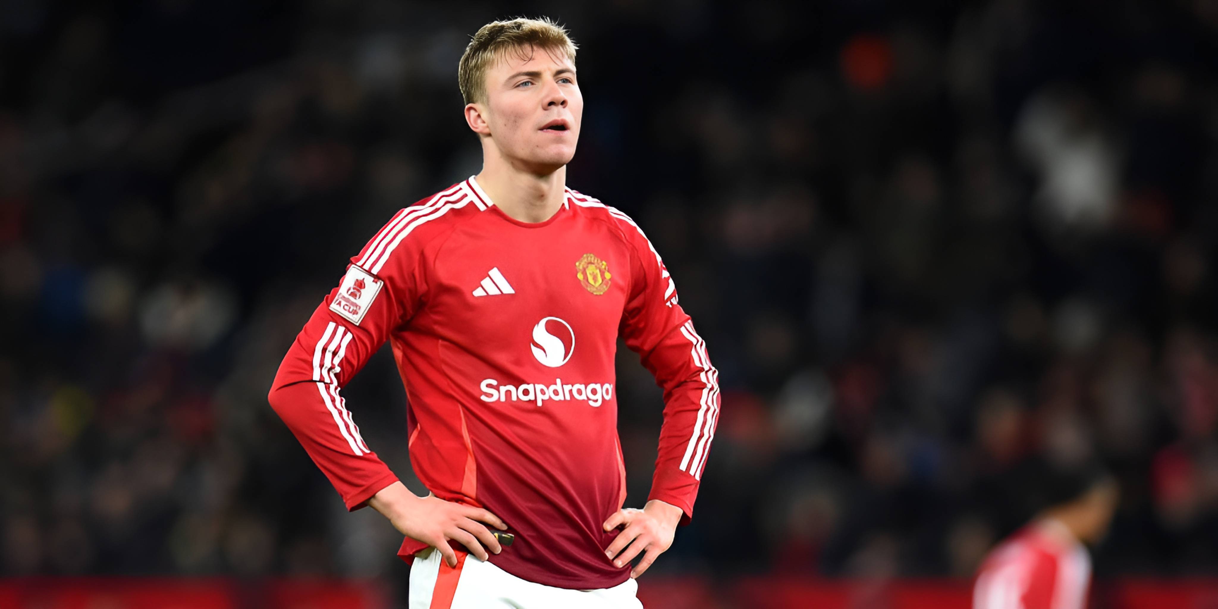 曼联客场逆转，球员表现亮眼，升至前四的简单介绍