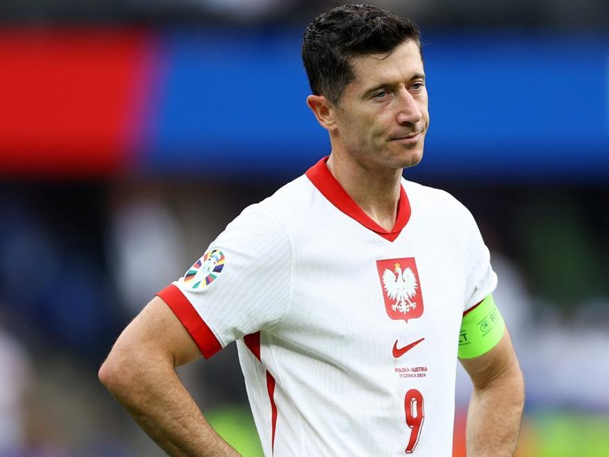 aoa体育体育下载-英格兰遭遇比利时惨败，晋级前景堪忧！的简单介绍