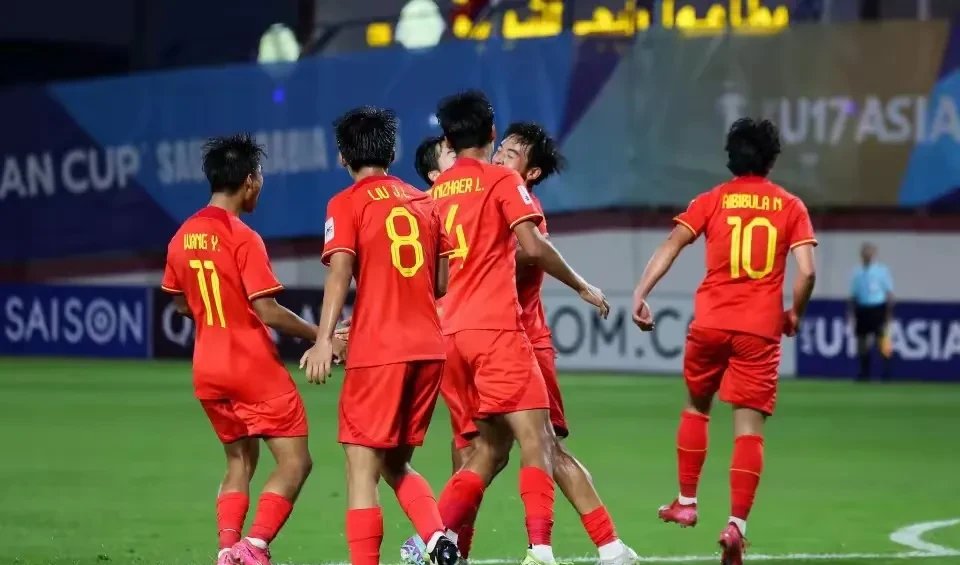 包含乌兹别克斯坦球队双杀对手，冲进强的词条