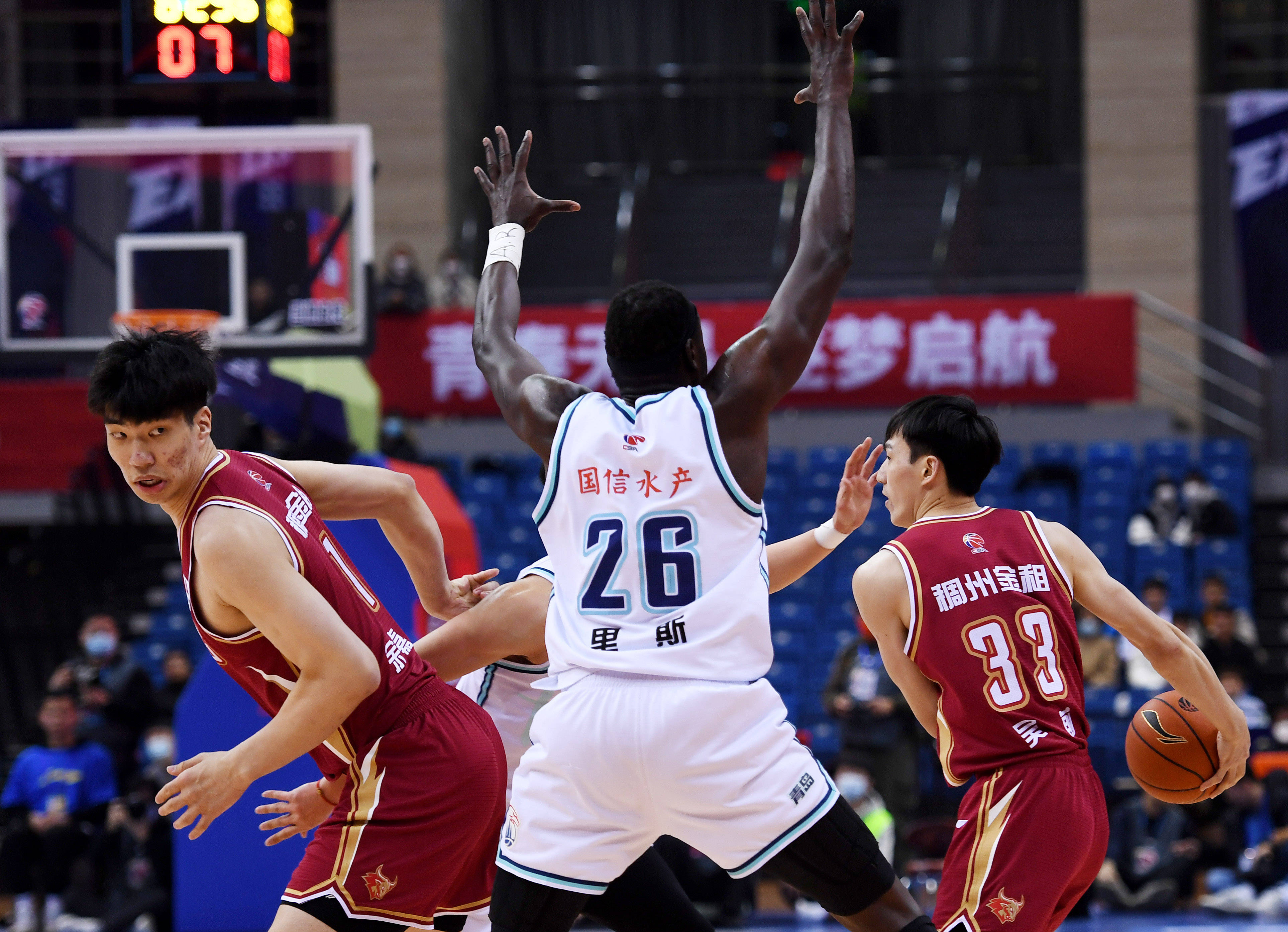 浙江男篮客场击败福建