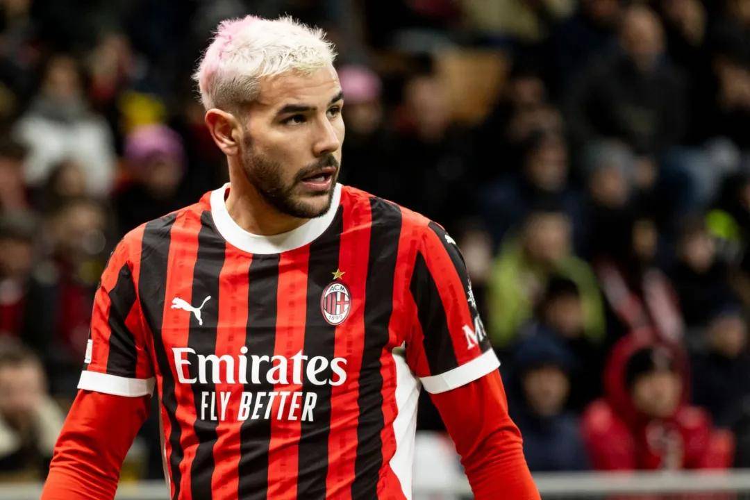 AC米兰迎来官方换帅,球队面临新挑战 AC米兰迎来官方换帅,球队面临新挑战