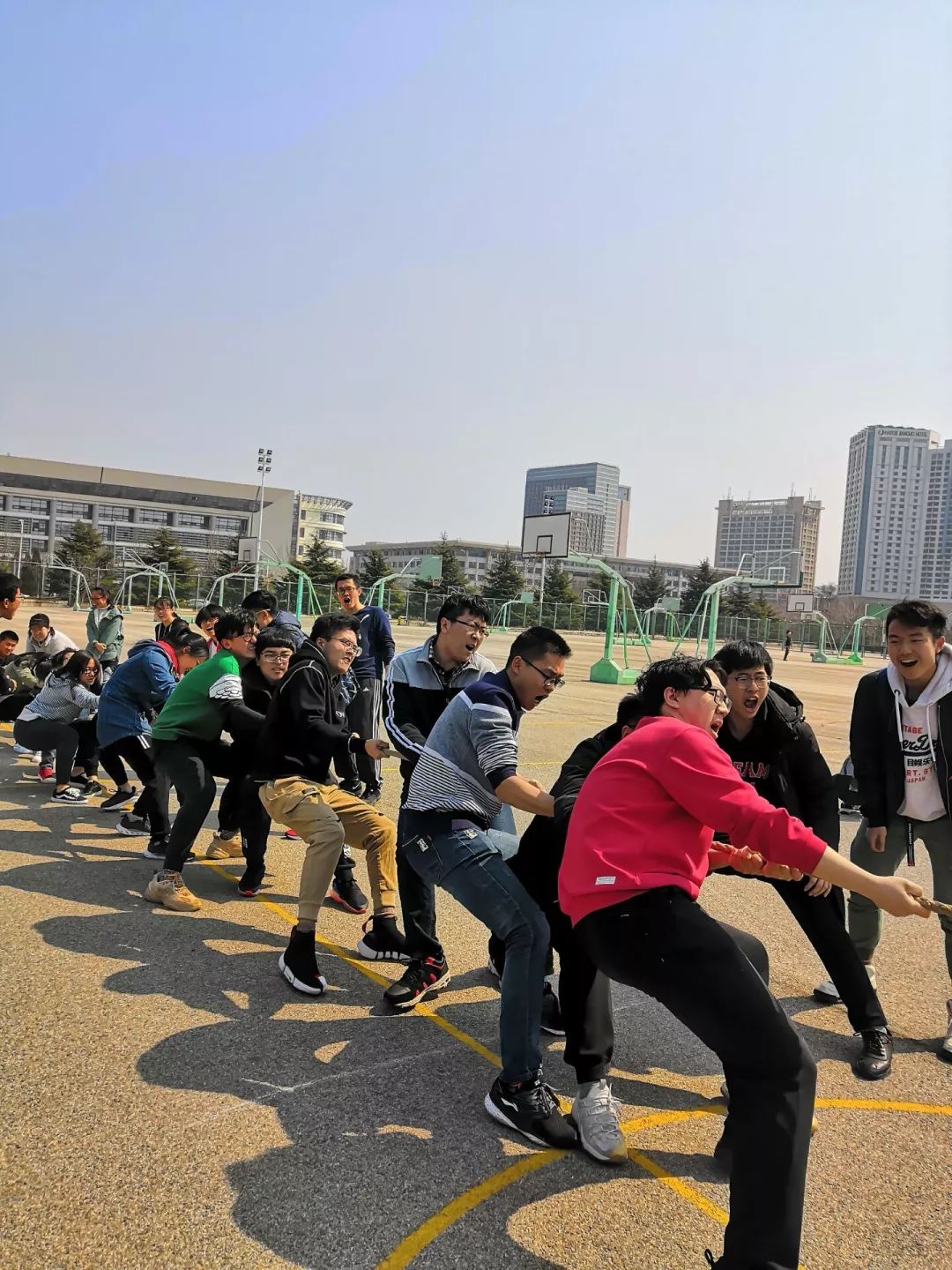 aoa体育体育平台-破天荒！史无前例的比赛展现激烈对抗的简单介绍