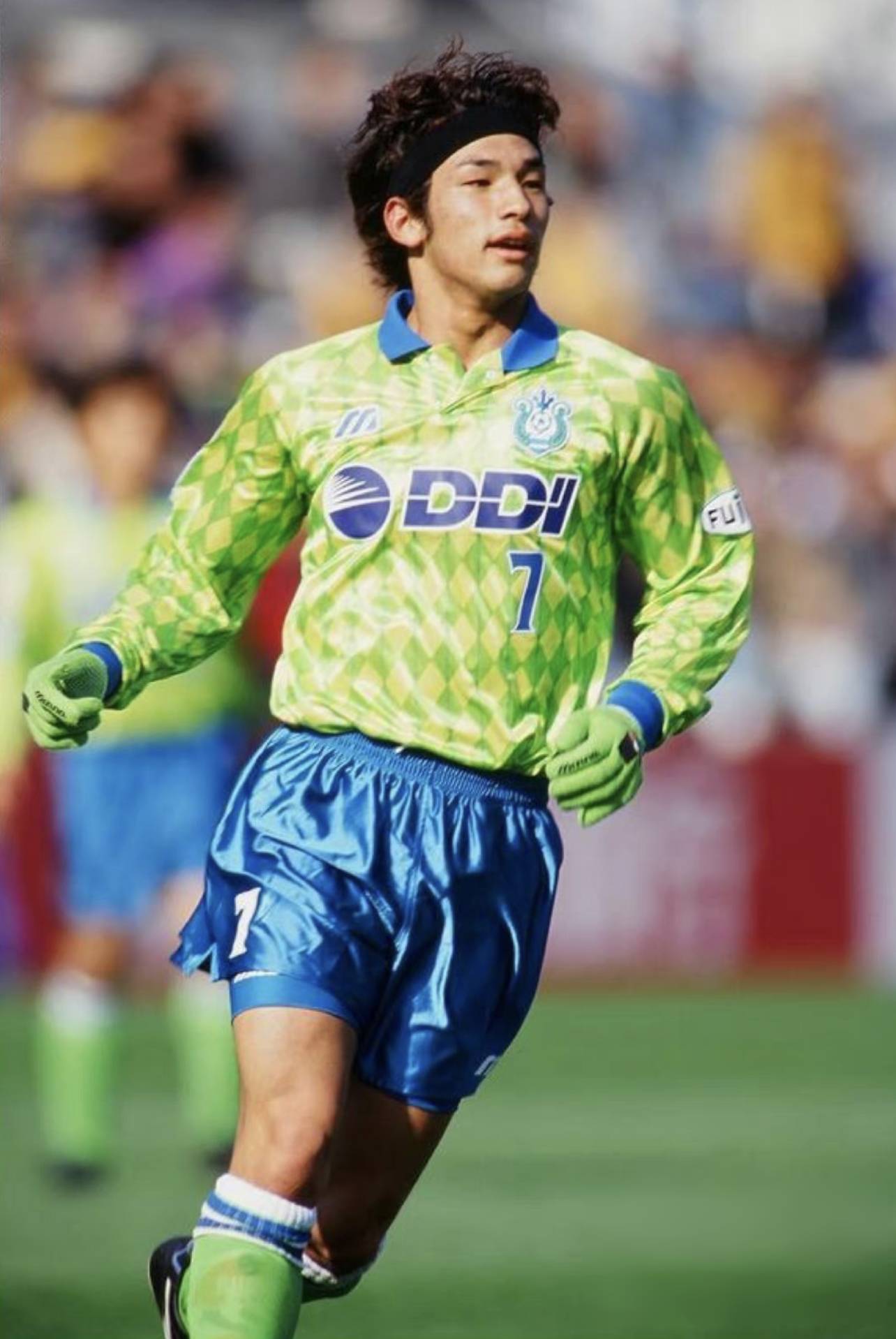 aoa体育体育在线-亚洲足球巨星在比赛中的高光时刻