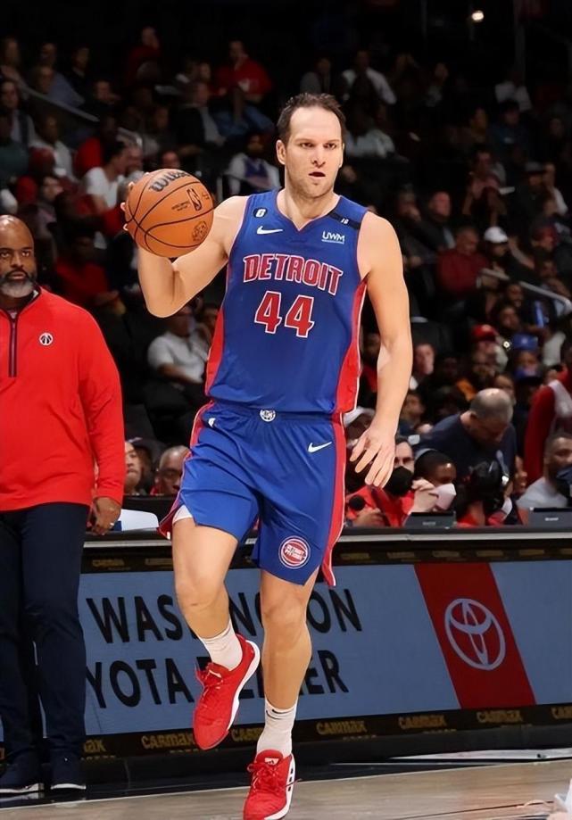 aoa体育体育链接-比达尔加盟巴萨后首次发表谈话，誓言助球队重回巅峰