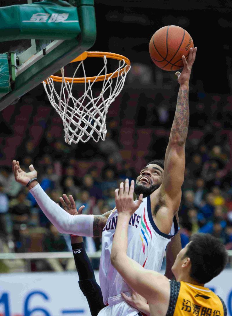 包含陕西队主场失利，遭遇两连败的词条