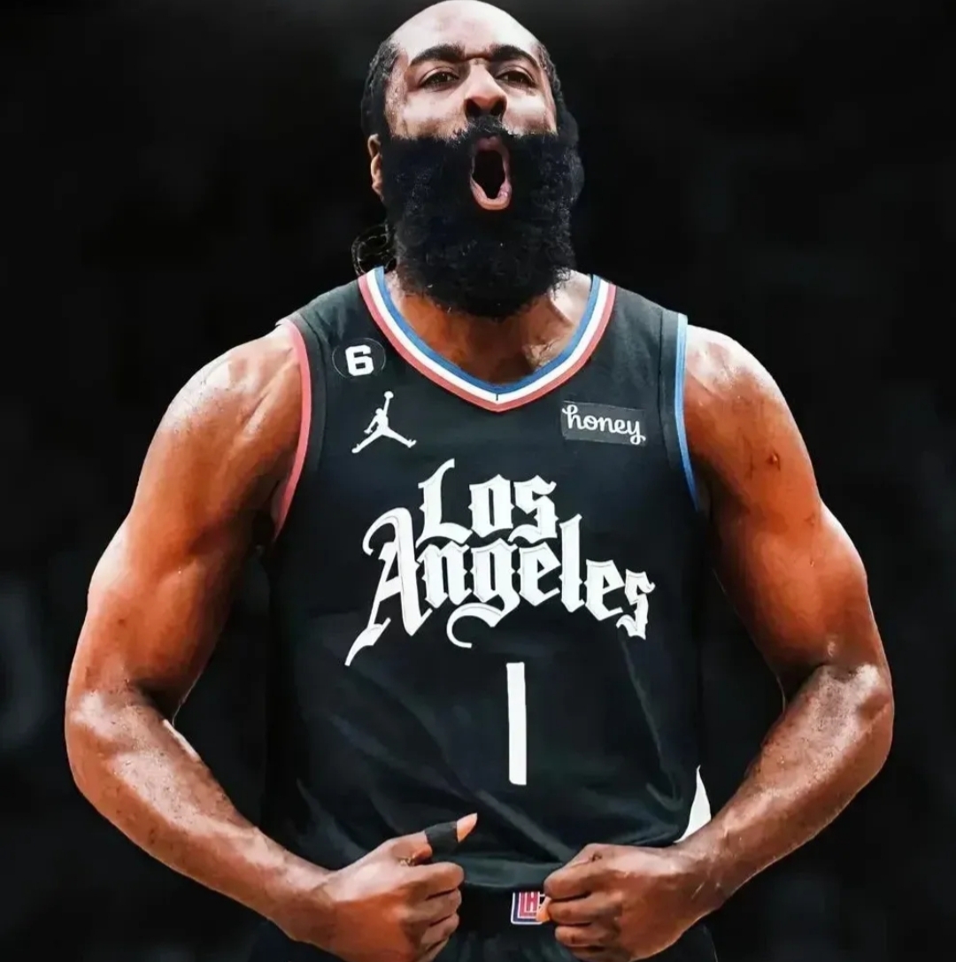 哈登复出表现出色，火箭险胜掘金的简单介绍