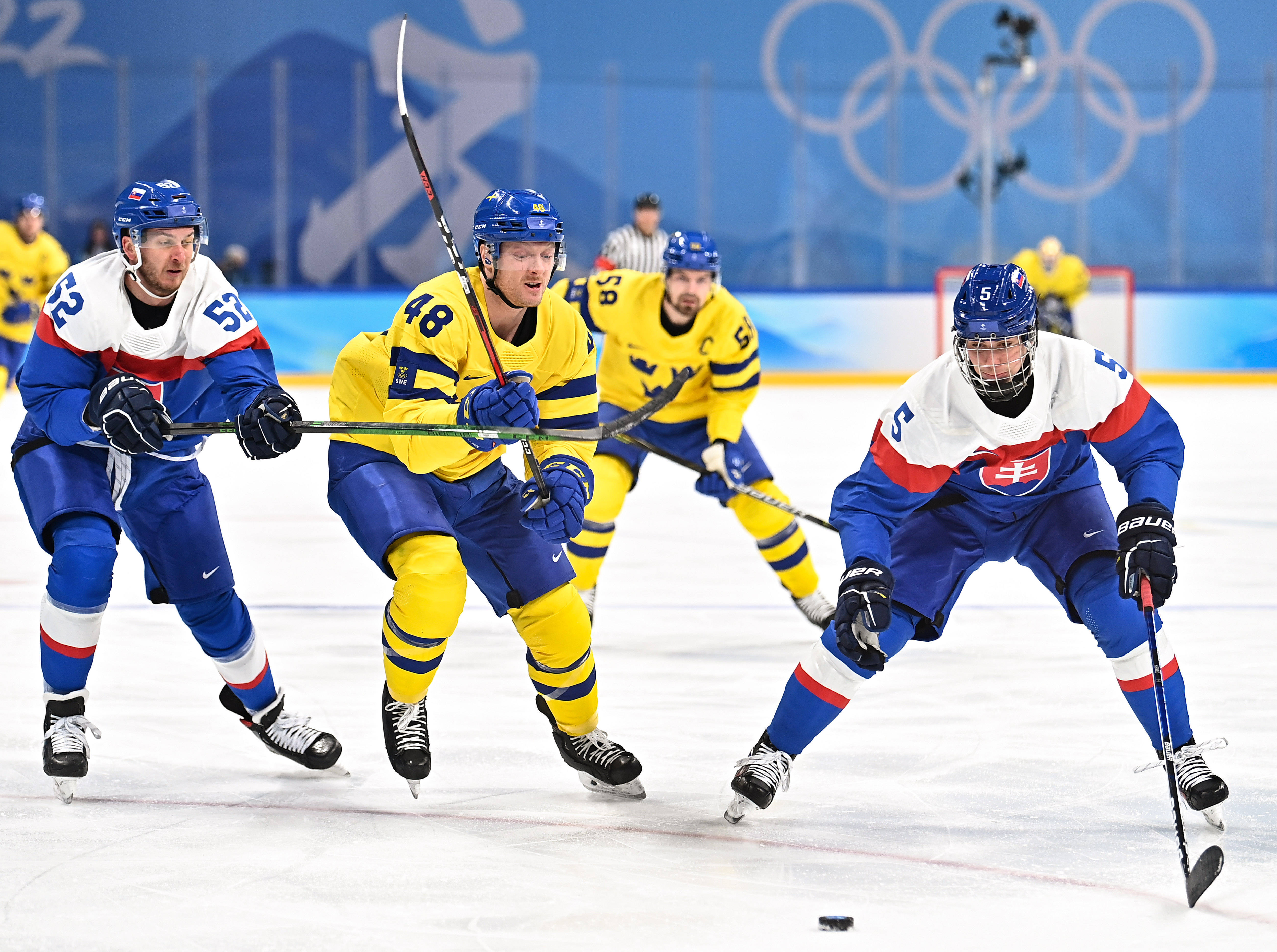 aoa体育体育在线-瑞典运动员在冰球赛事中展现出色表现