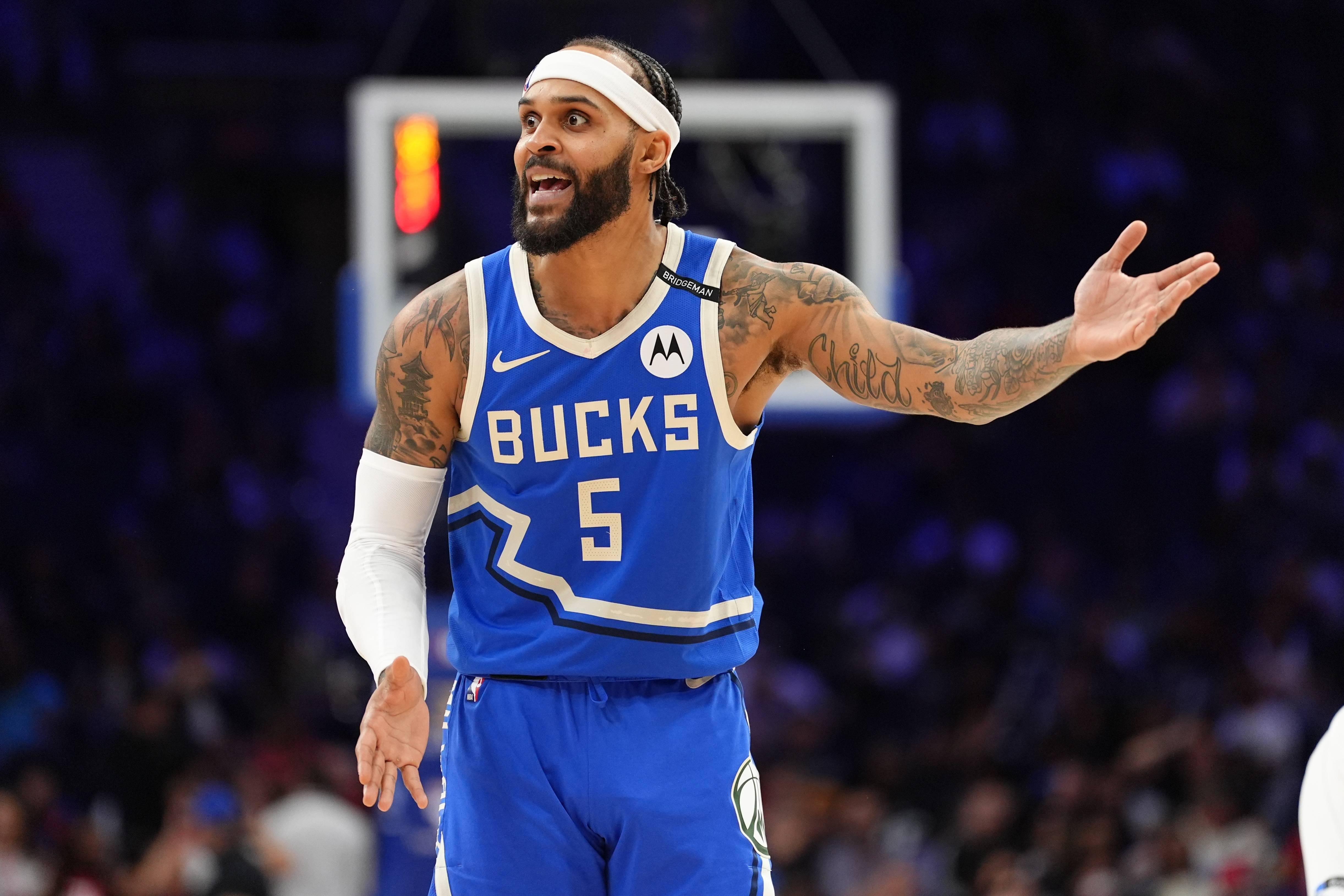 aoa体育-包含太阳球员克里斯保持稳定表现，当选最佳当家球星的词条