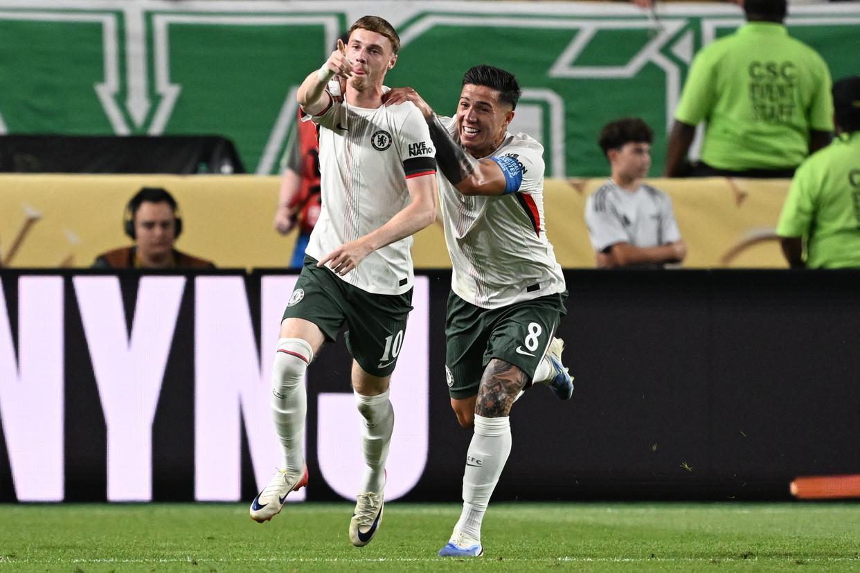 aoa体育体育下载-切尔西逆袭梦幻组合，稳步晋级